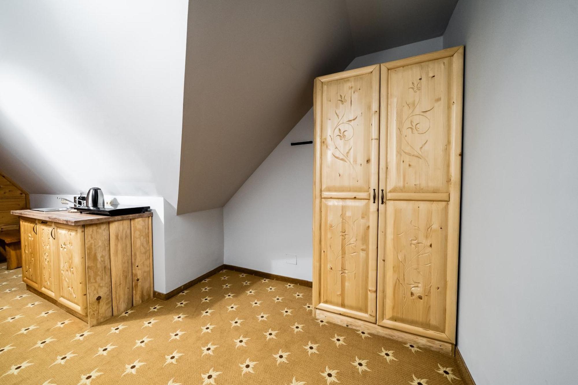 Zapotoczny Residence ซอมบ์ ห้อง รูปภาพ